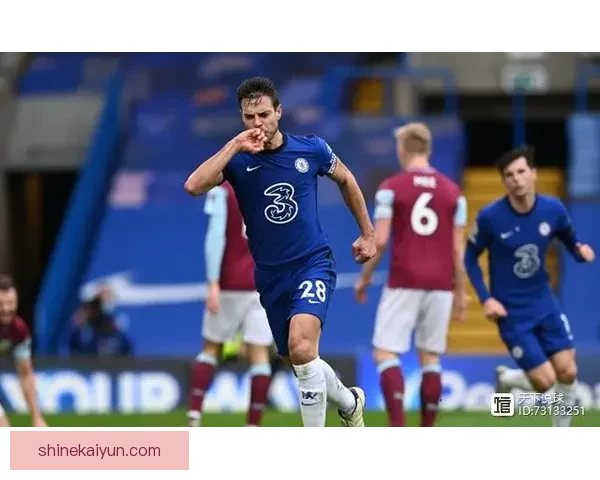 阿根廷队防守反击表现稳健，状态回暖引发关注